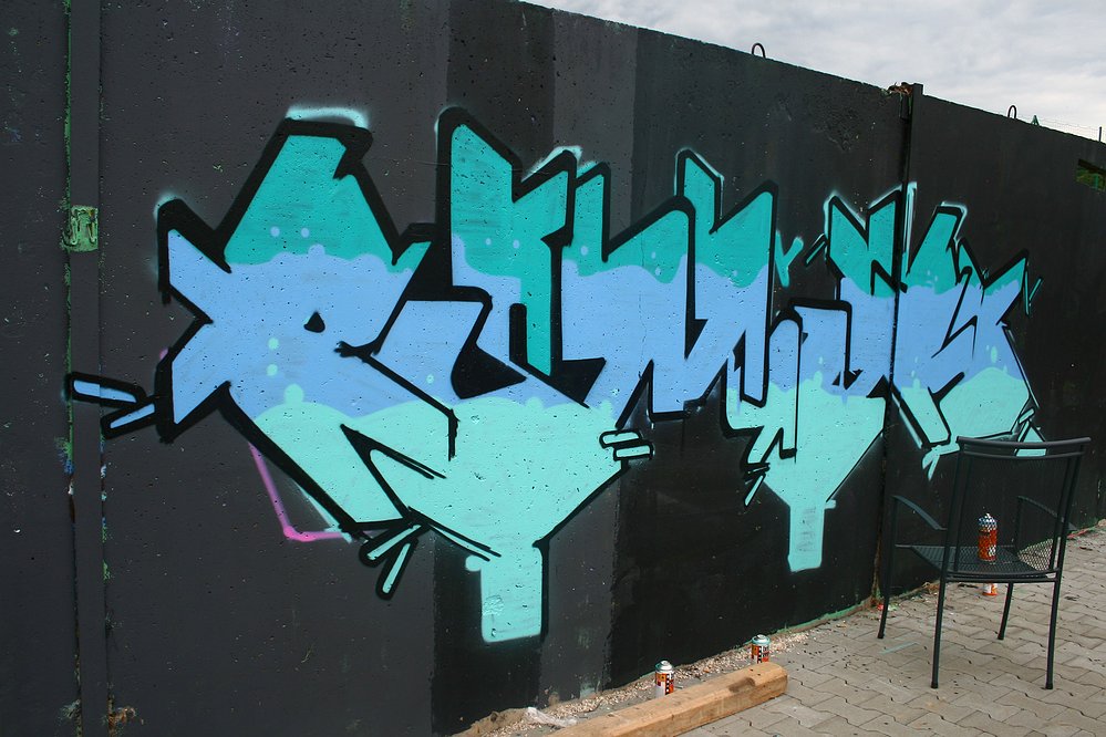 http://www.aerosolart.sk/jamz/graffiti_yam_008/graffiti_yam_008_09.jpg