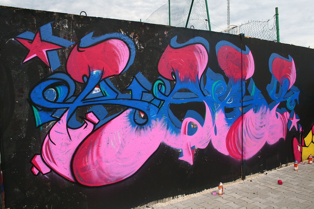 http://www.aerosolart.sk/jamz/graffiti_yam_008/graffiti_yam_008_12.jpg