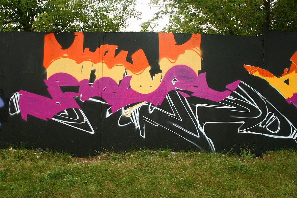 http://www.aerosolart.sk/jamz/graffiti_yam_008/graffiti_yam_008_17.jpg